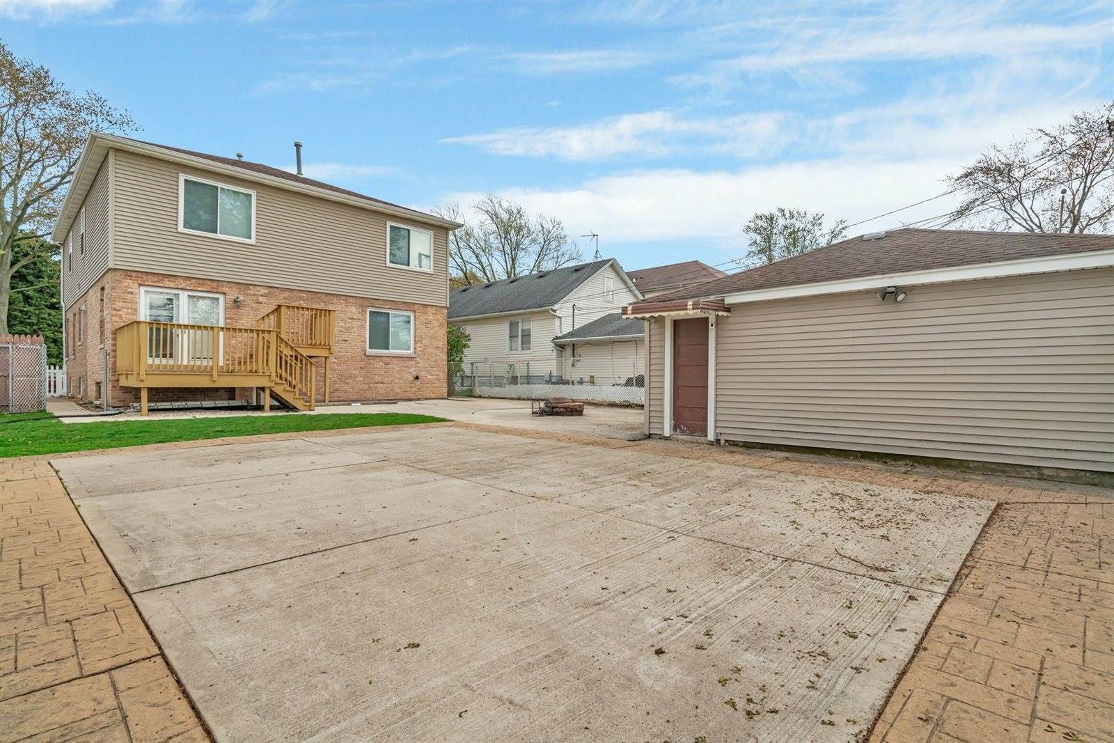 9418 Tulley Avenue, Oak Lawn, IL 60453