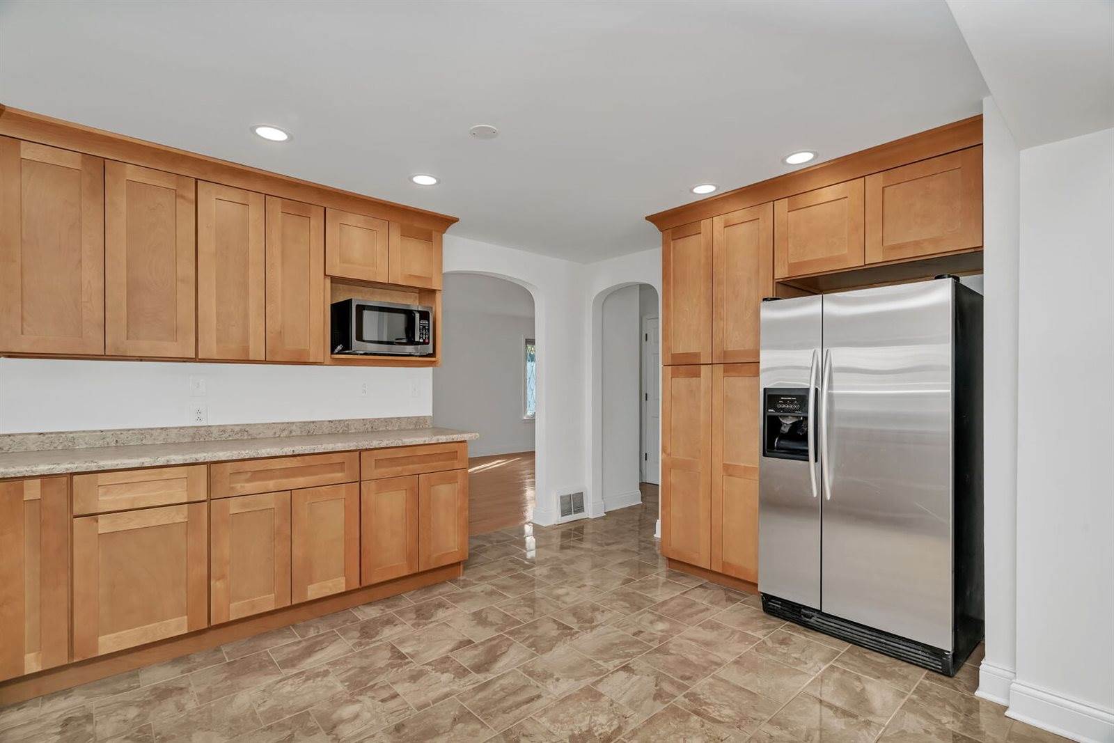 9418 Tulley Avenue, Oak Lawn, IL 60453