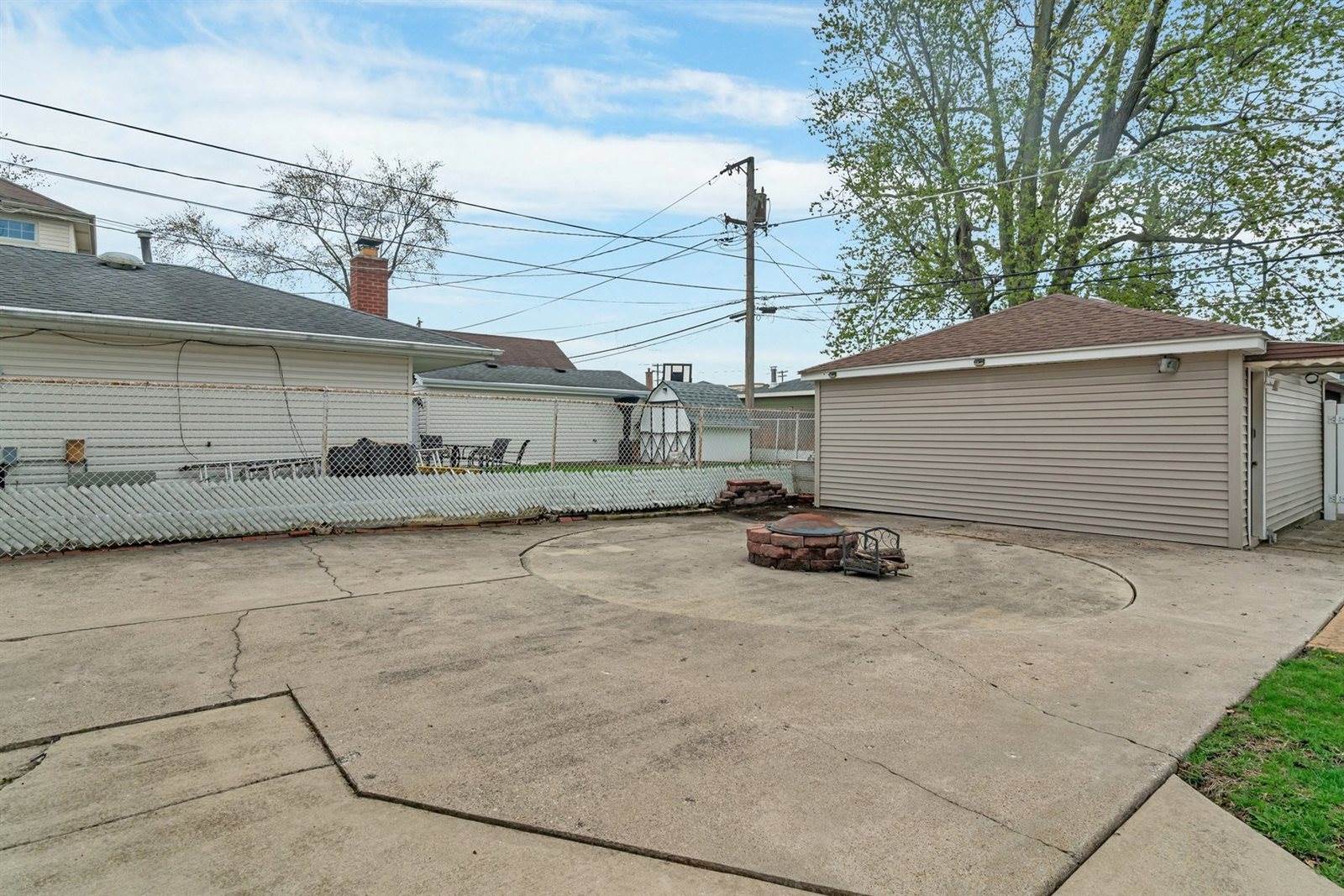 9418 Tulley Avenue, Oak Lawn, IL 60453