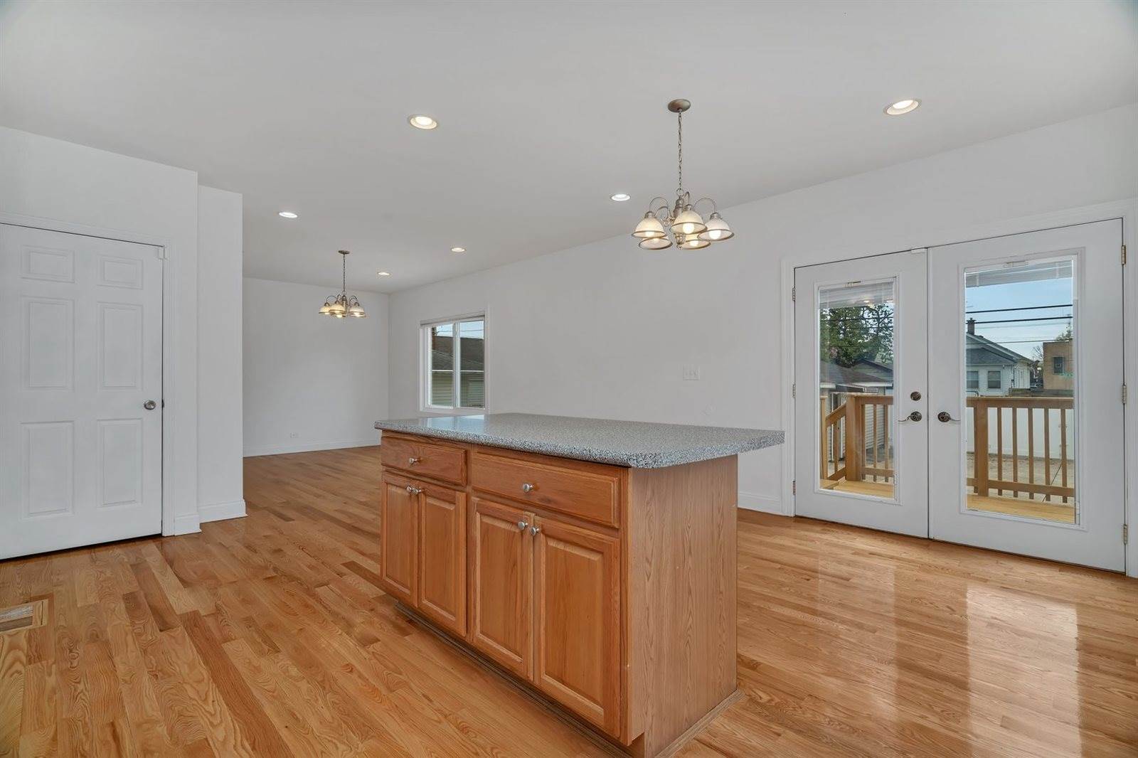 9418 Tulley Avenue, Oak Lawn, IL 60453