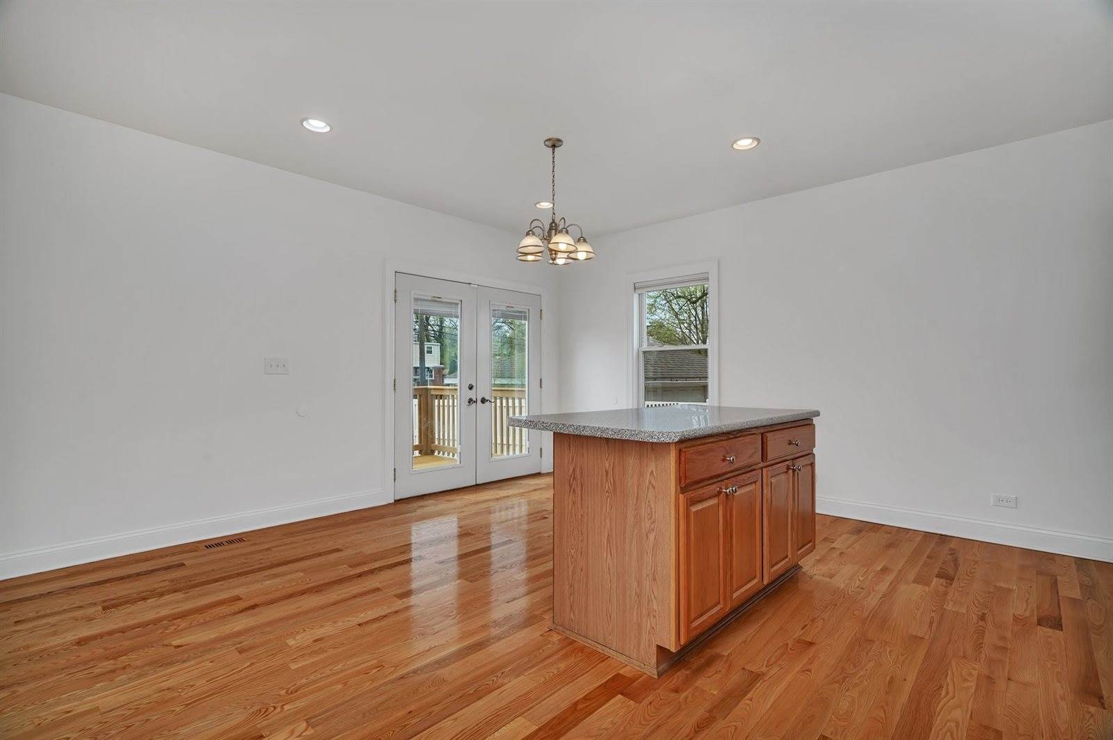 9418 Tulley Avenue, Oak Lawn, IL 60453