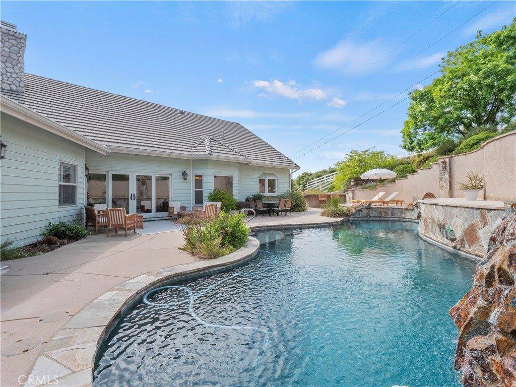 15341 Iron Canyon, Canyon Country, CA 91387