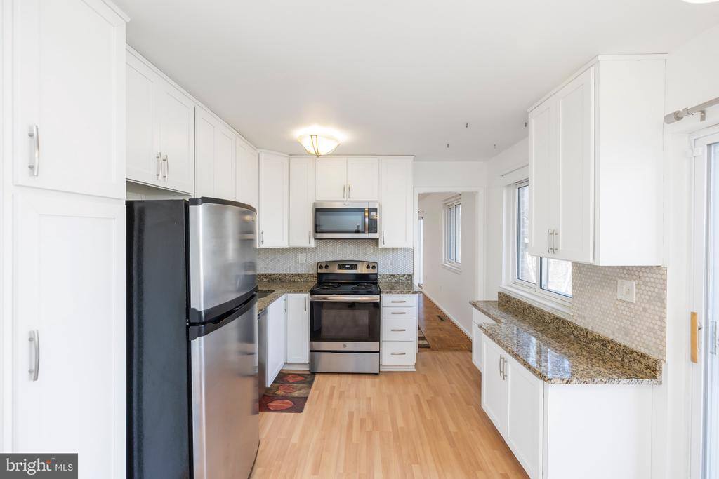 12265 Greenleaf, Potomac, MD 20854