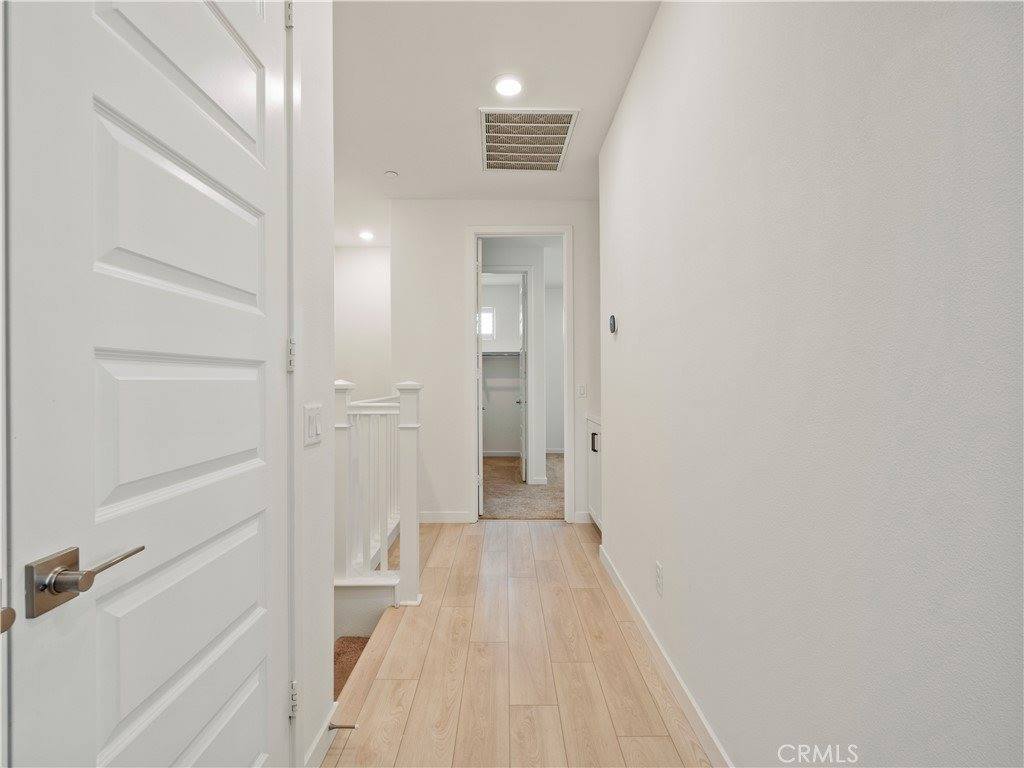 27148 Valley Oak Place, Valencia, CA 91381