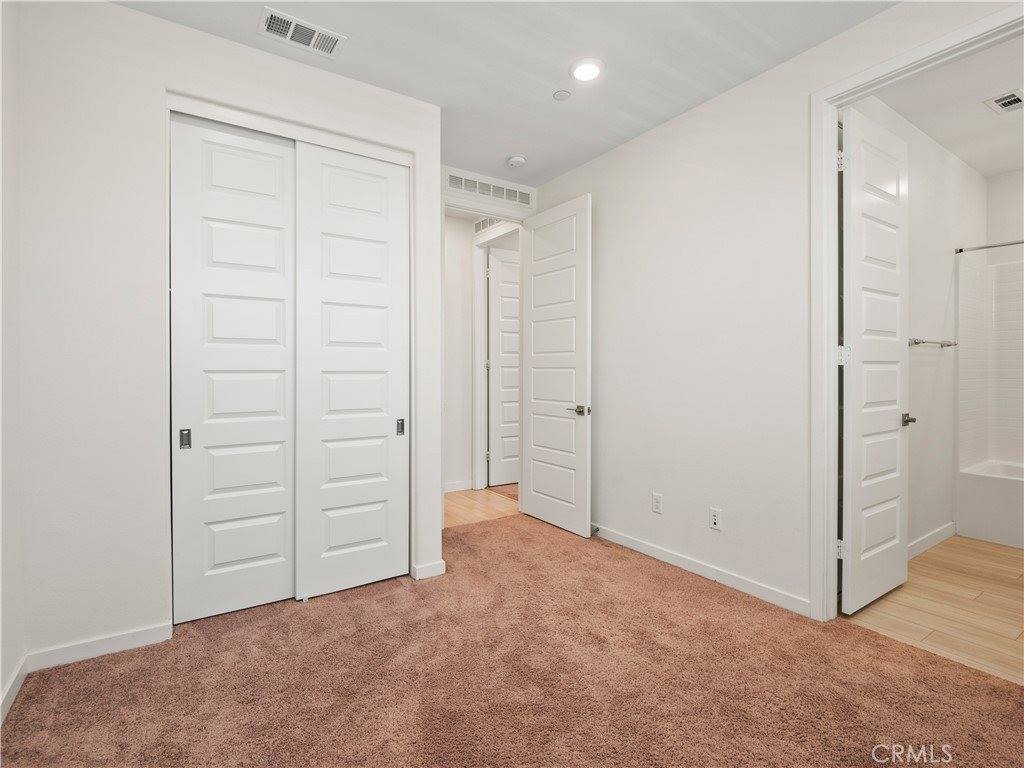 27148 Valley Oak Place, Valencia, CA 91381