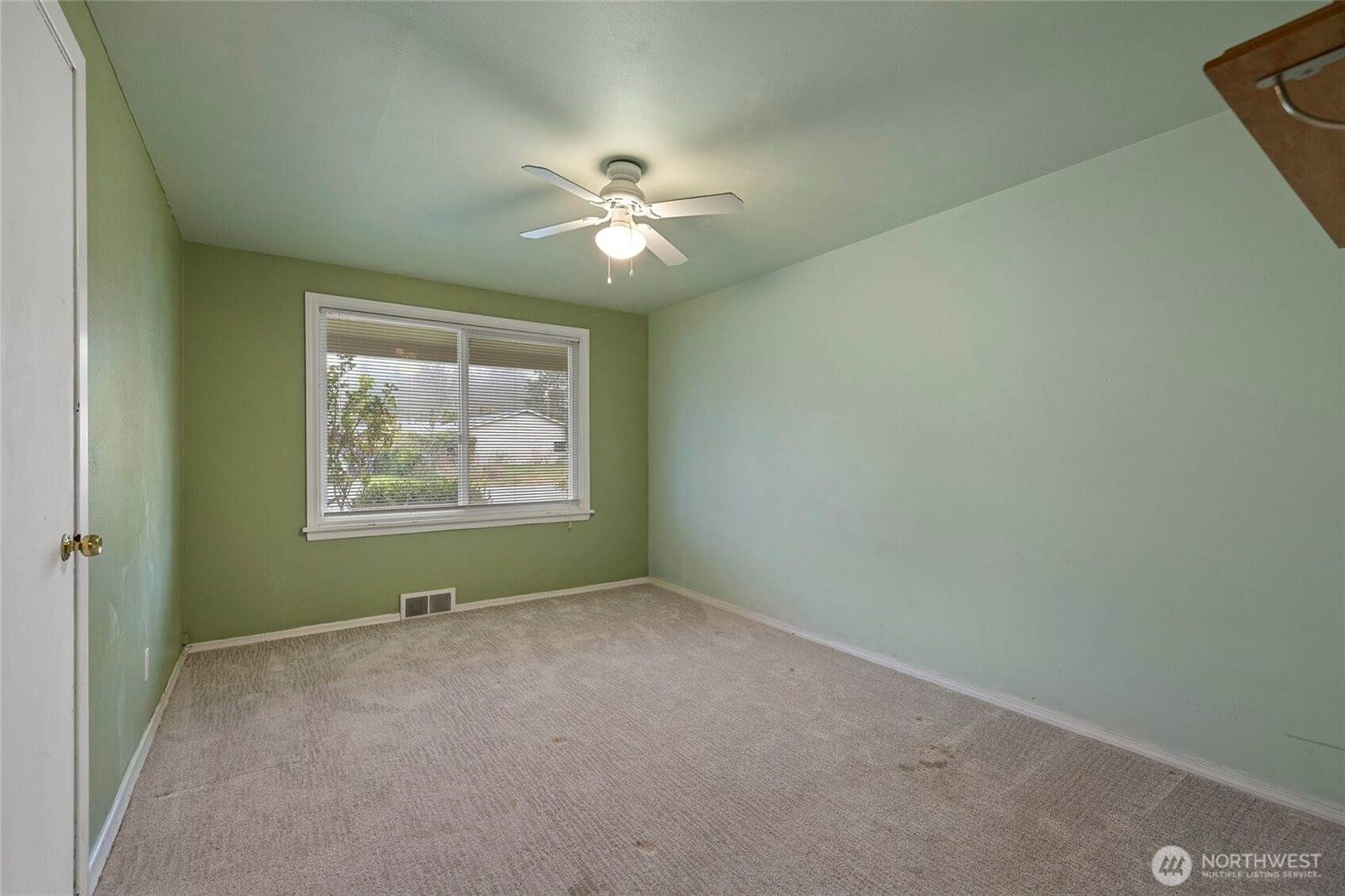 1808 South 14th Street, Mount Vernon, WA 98274