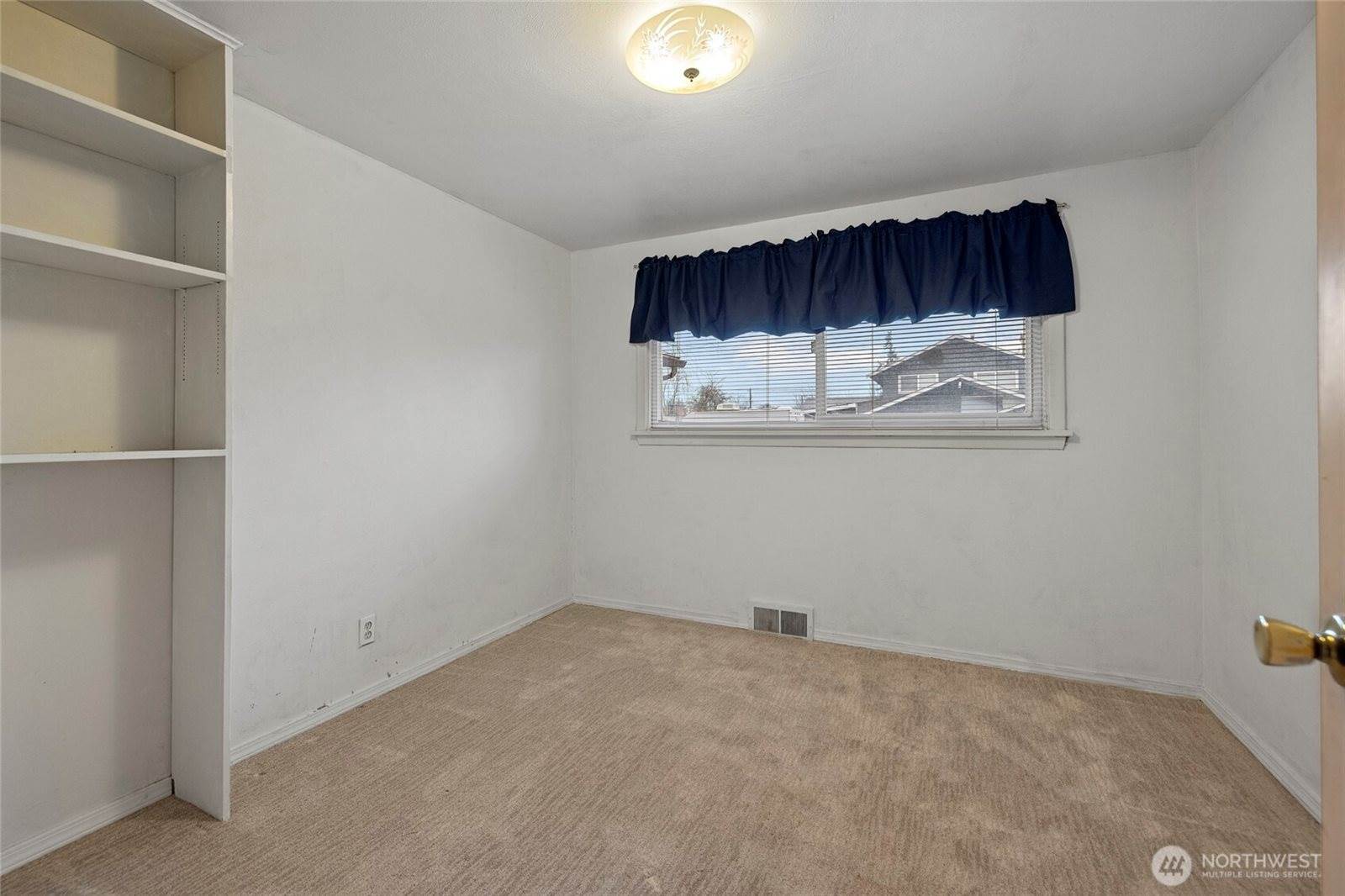 1808 South 14th Street, Mount Vernon, WA 98274