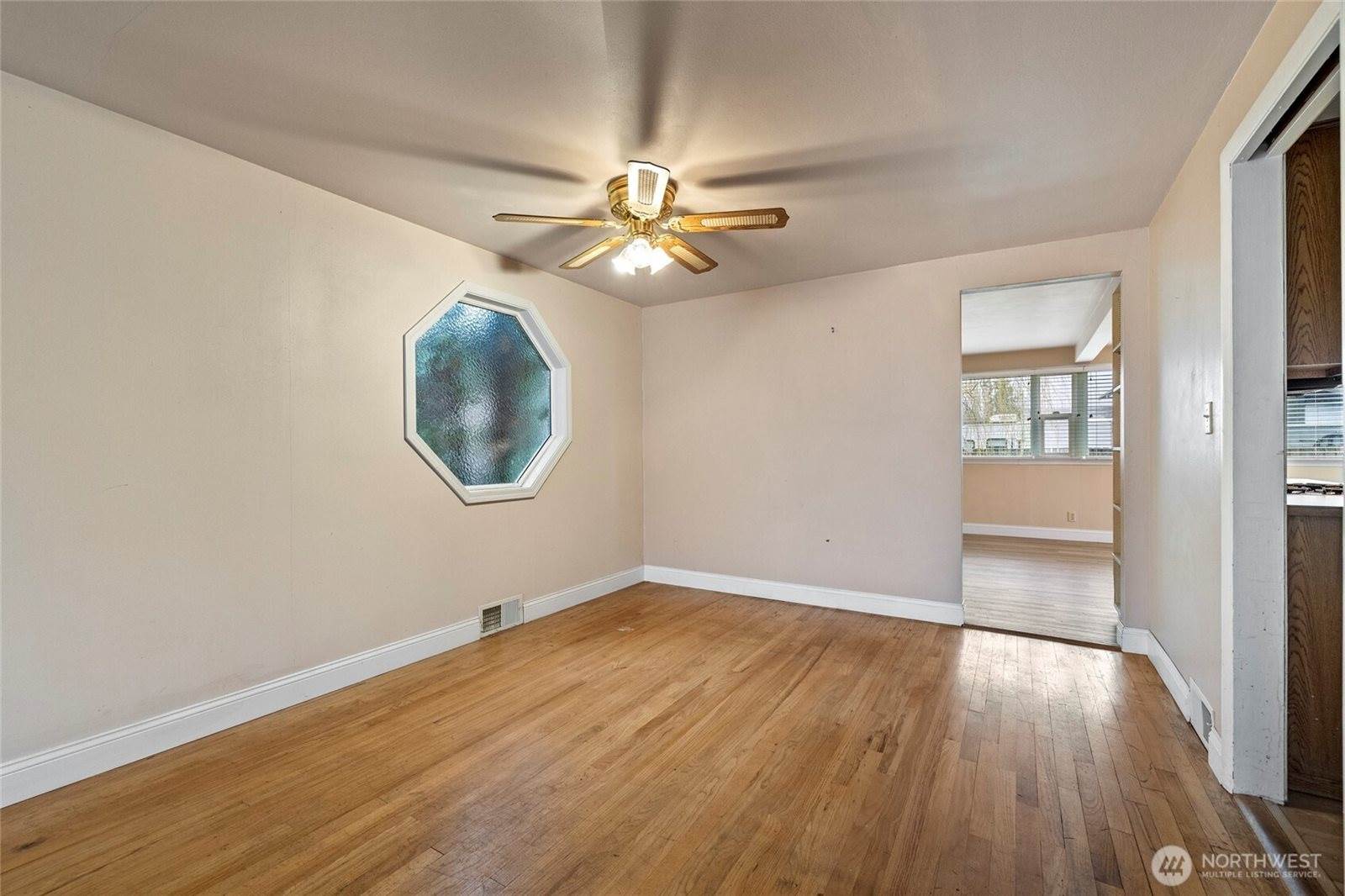 1808 South 14th Street, Mount Vernon, WA 98274