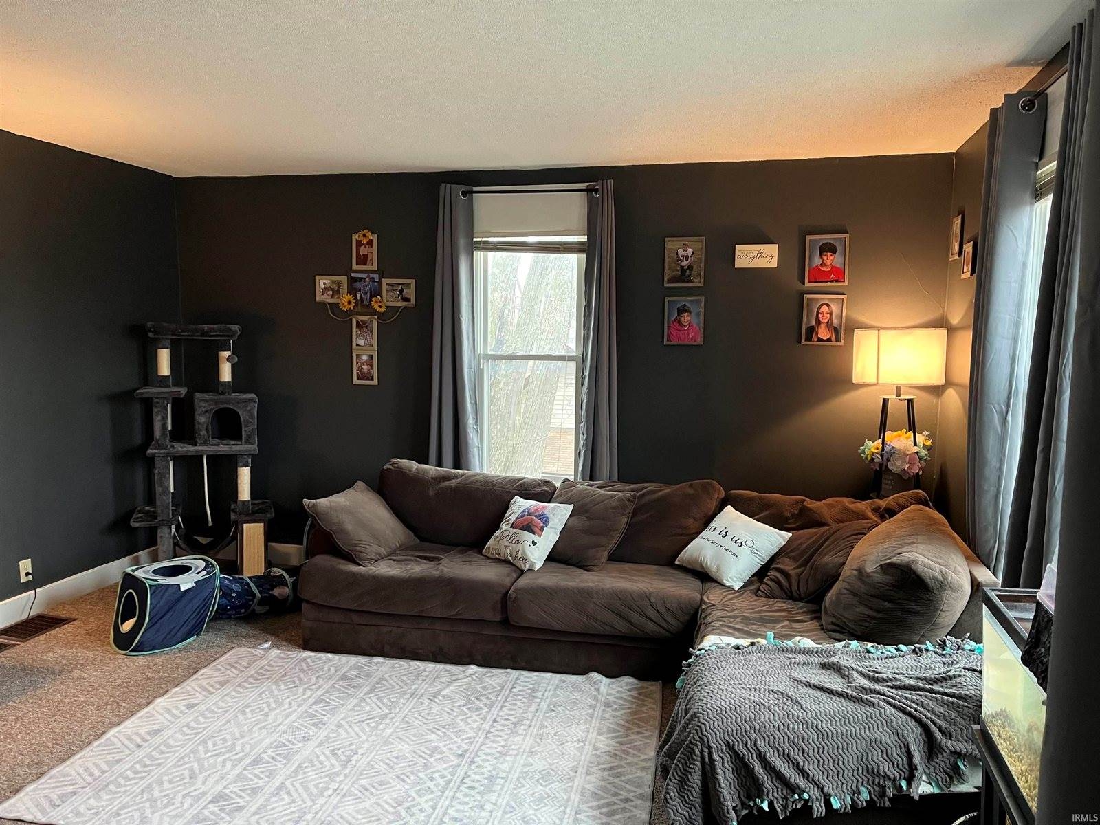 703 & 705 N Walnut Street, Hartford City, IN 47348