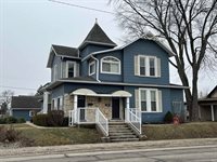 703 & 705 N Walnut Street, Hartford City, IN 47348