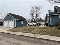 703 & 705 N Walnut Street, Hartford City, IN 47348