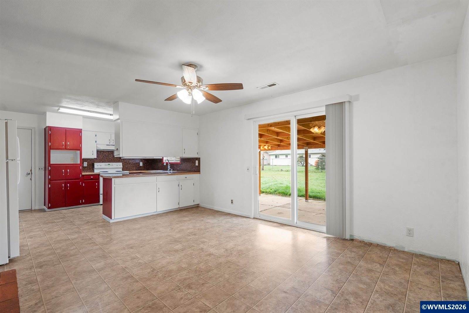 2922 Columbus St, Albany, OR 97322