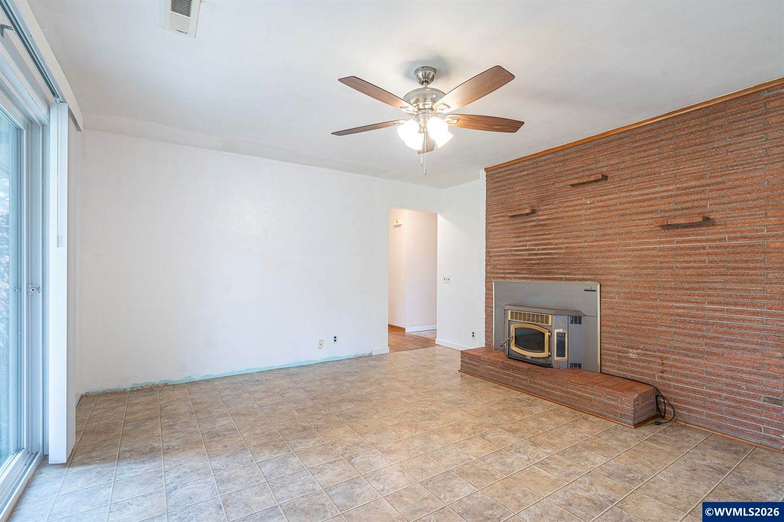 2922 Columbus St, Albany, OR 97322