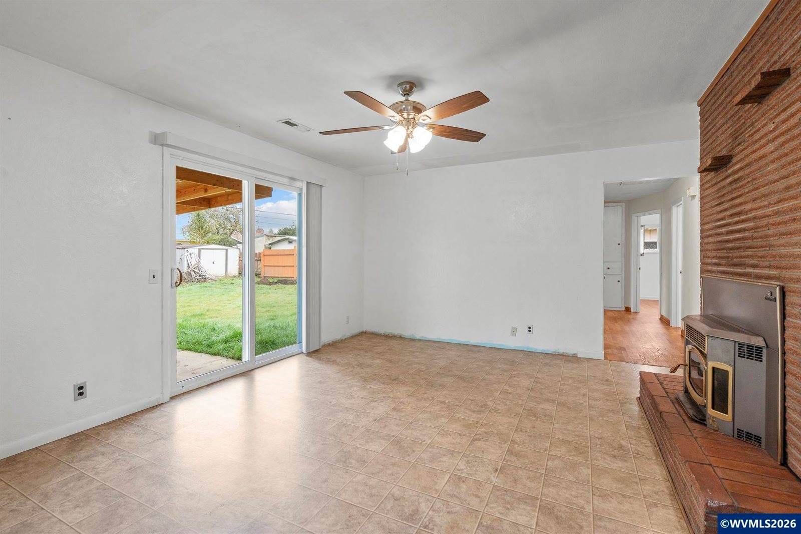 2922 Columbus St, Albany, OR 97322