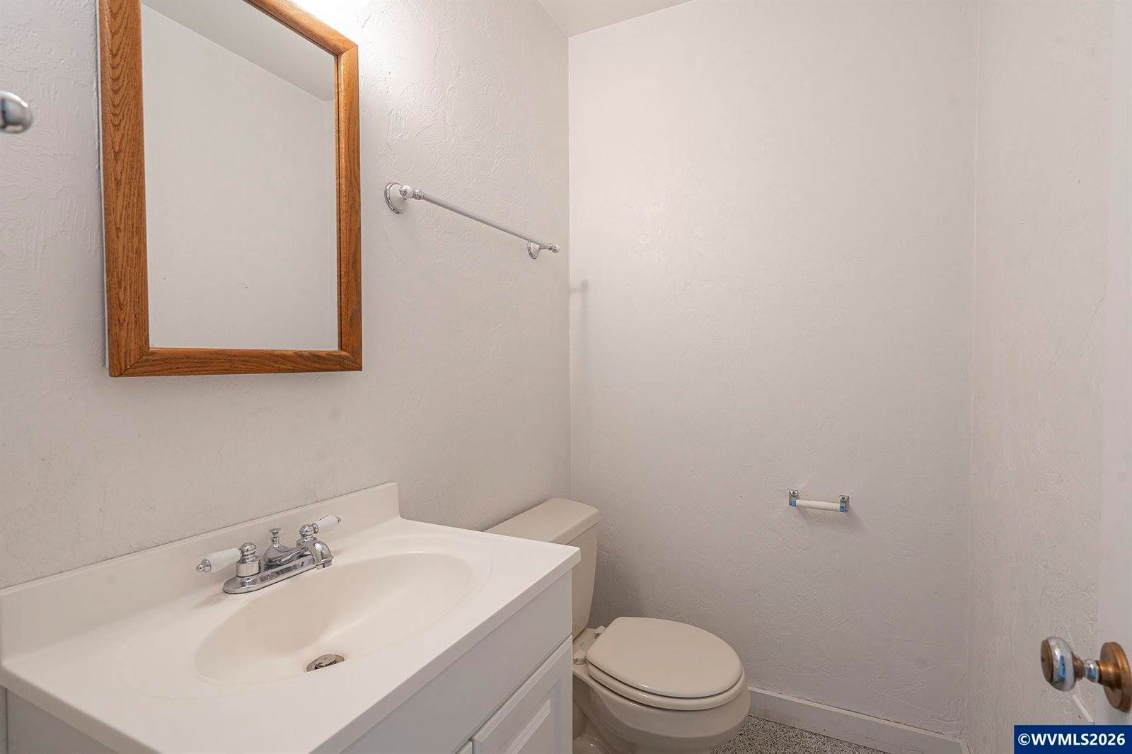 2922 Columbus St, Albany, OR 97322