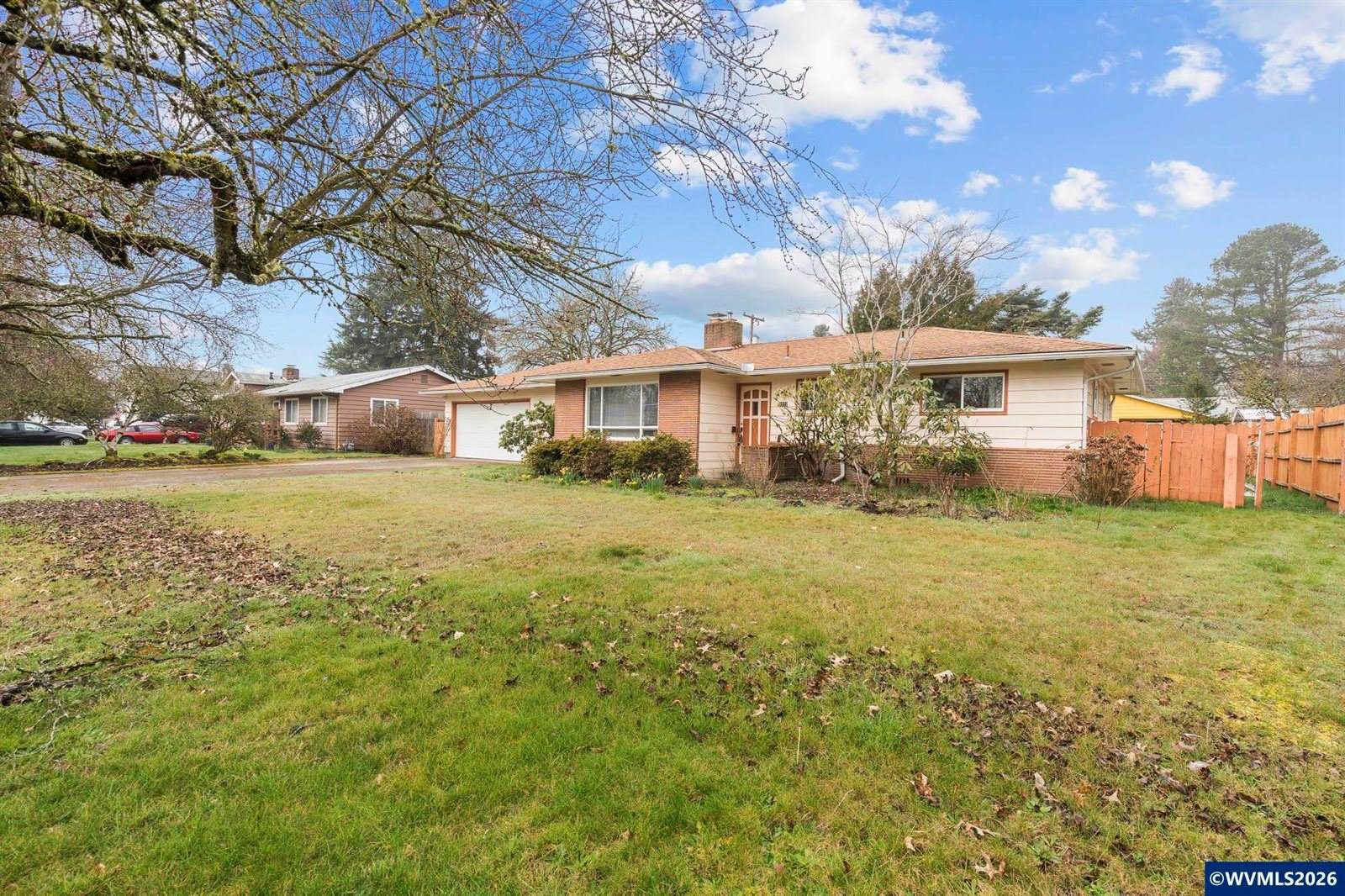 2922 Columbus St, Albany, OR 97322