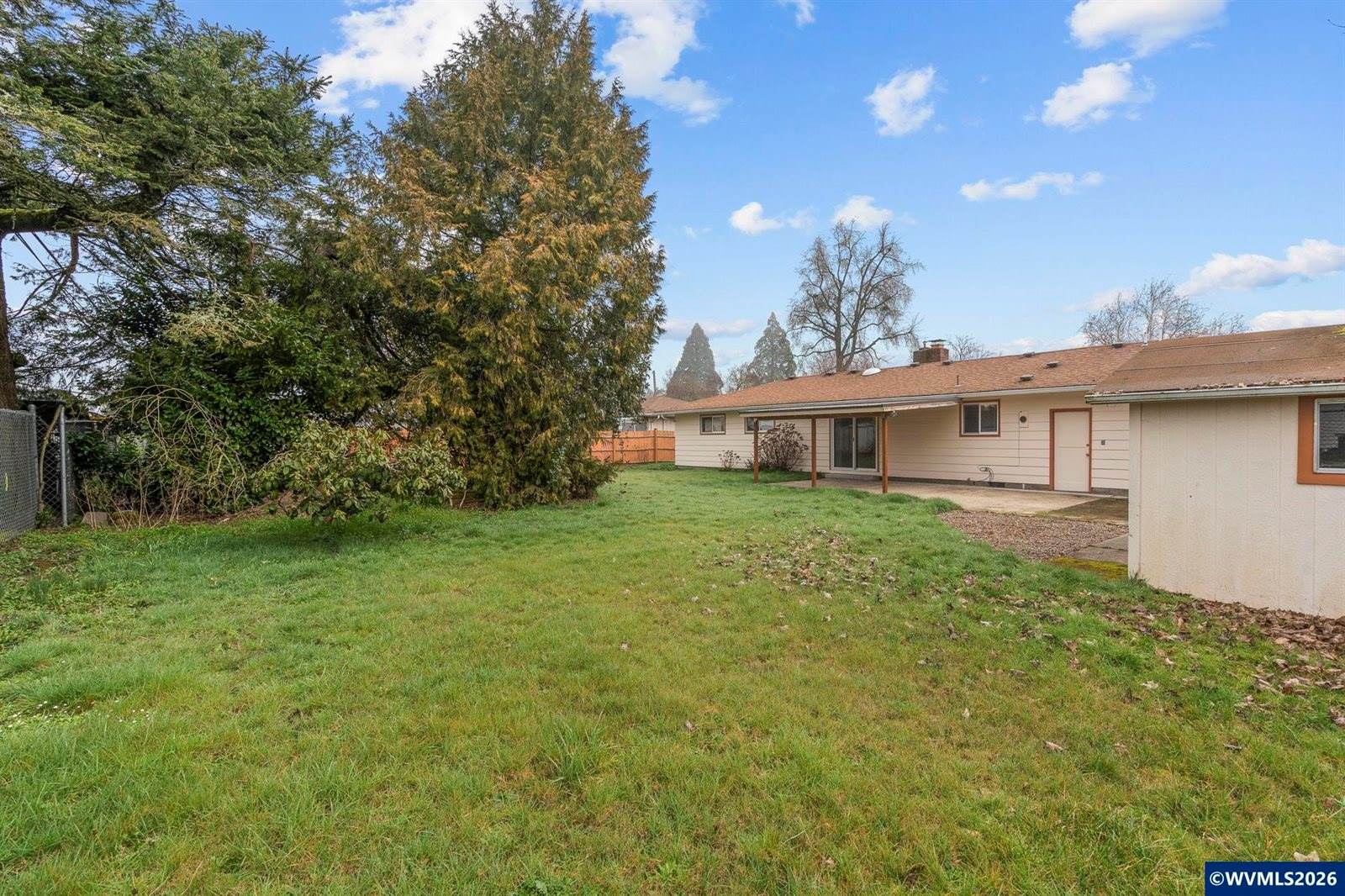 2922 Columbus St, Albany, OR 97322