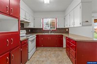 2922 Columbus St, Albany, OR 97322