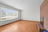 2922 Columbus St, Albany, OR 97322