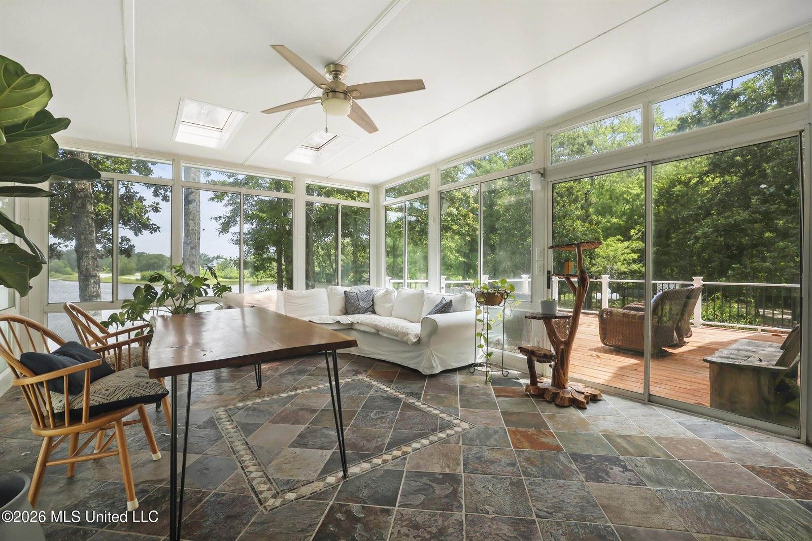 3512 River Bluff Road, D'Iberville, MS 39540