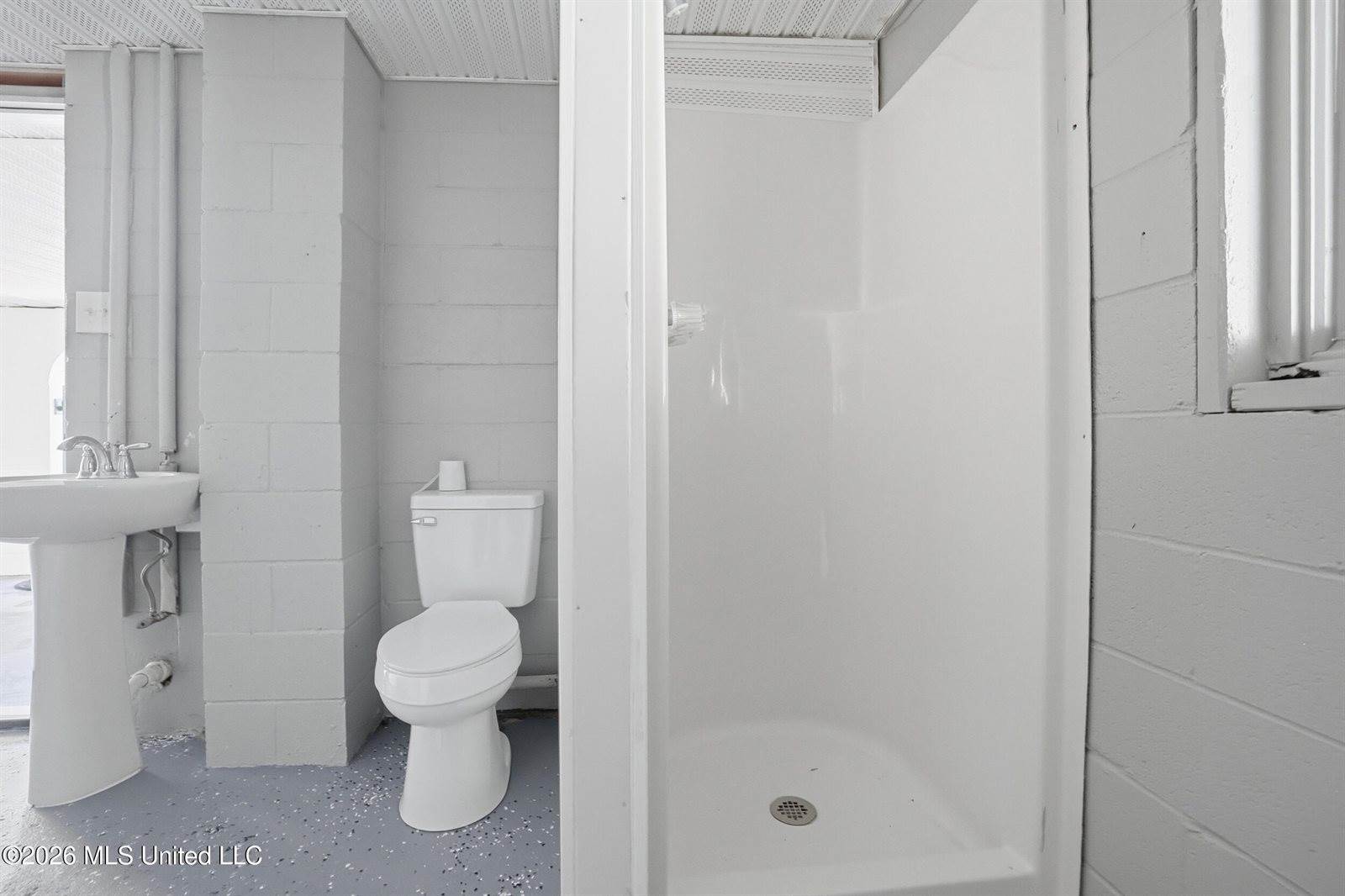 3512 River Bluff Road, D'Iberville, MS 39540