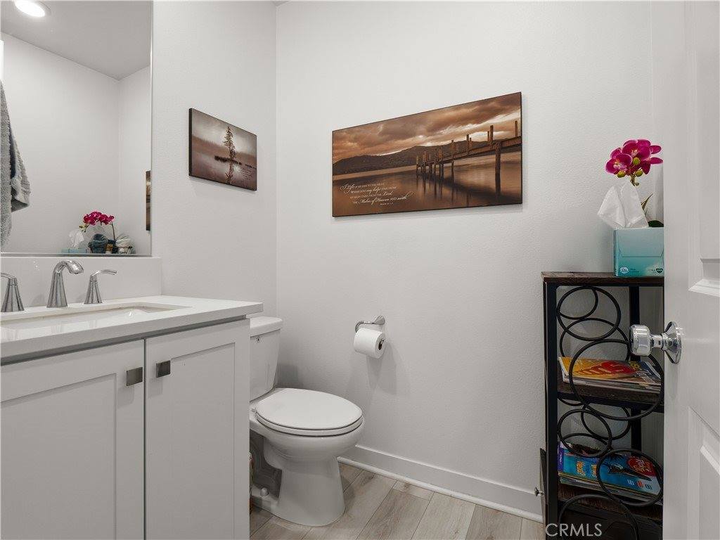 27013 Hummingbird Lane, Valencia, CA 91381