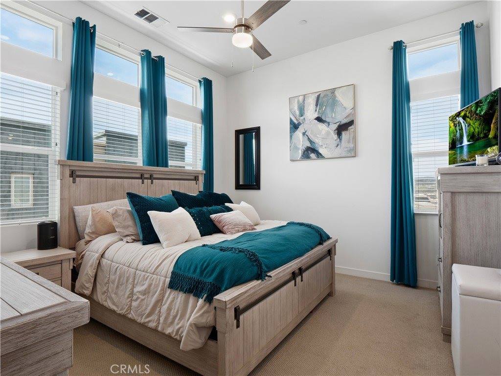 27013 Hummingbird Lane, Valencia, CA 91381