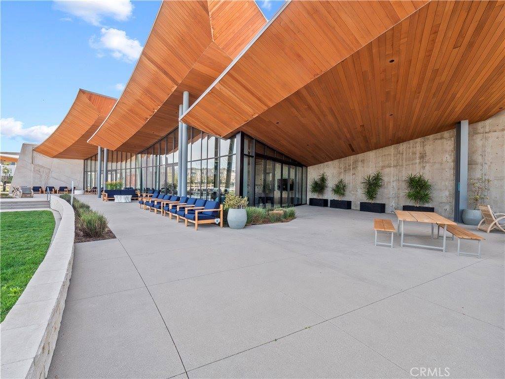 27013 Hummingbird Lane, Valencia, CA 91381