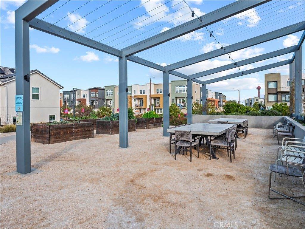 27013 Hummingbird Lane, Valencia, CA 91381