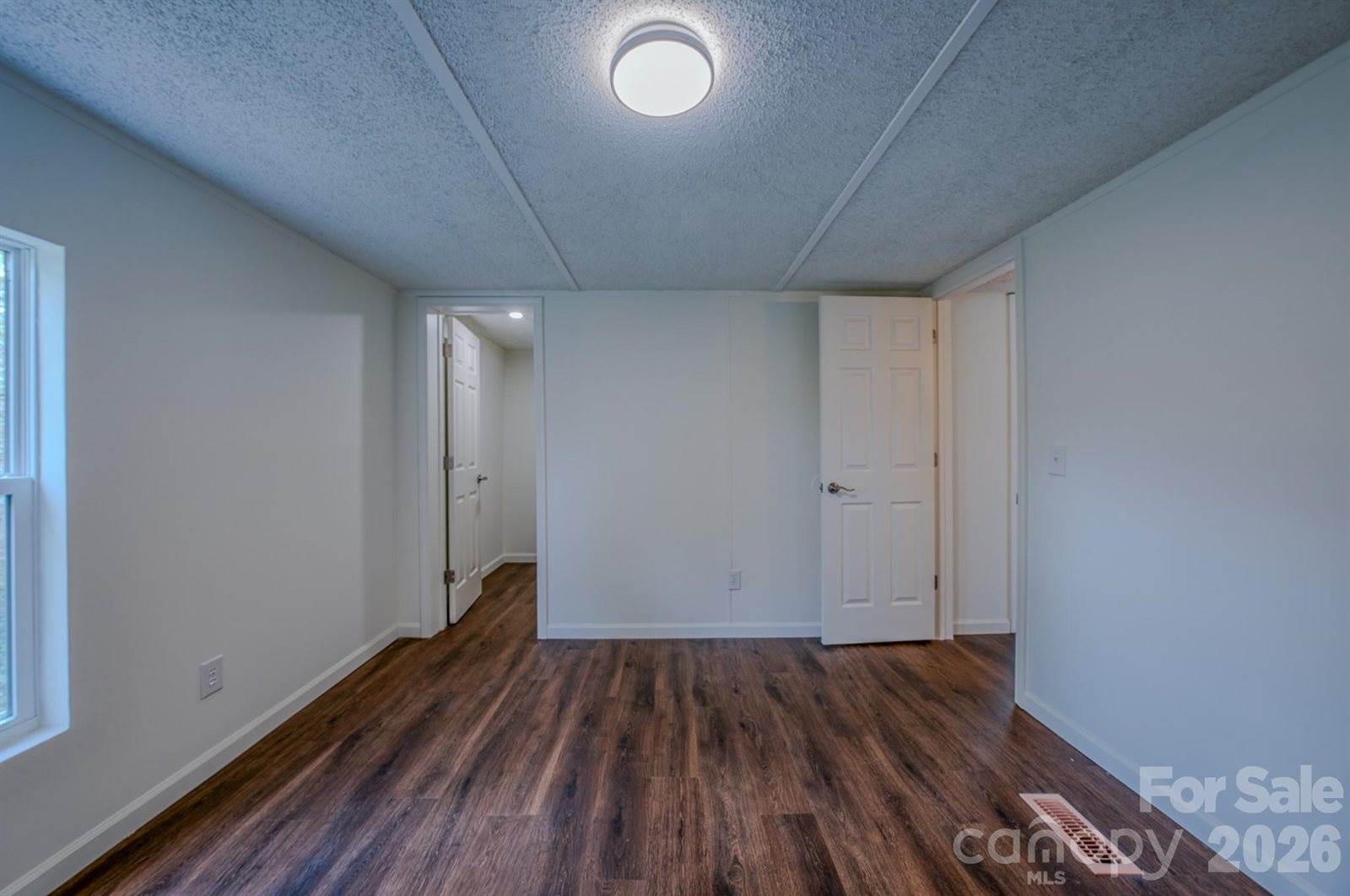 8 Teal Lane, Candler, NC 28715