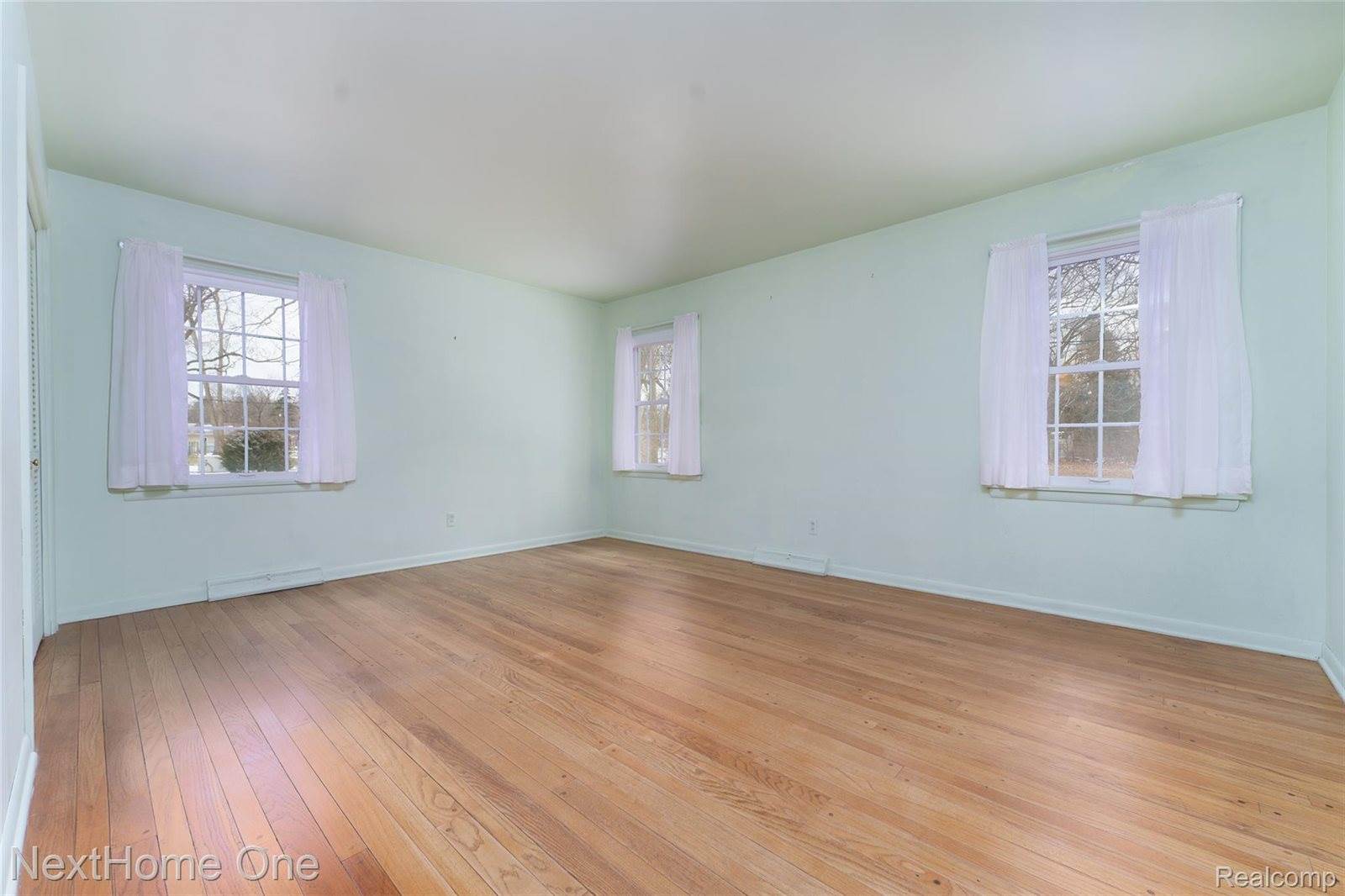 5765 Country Lane, AugustaCharterTownship_Washtenaw, MI 48197