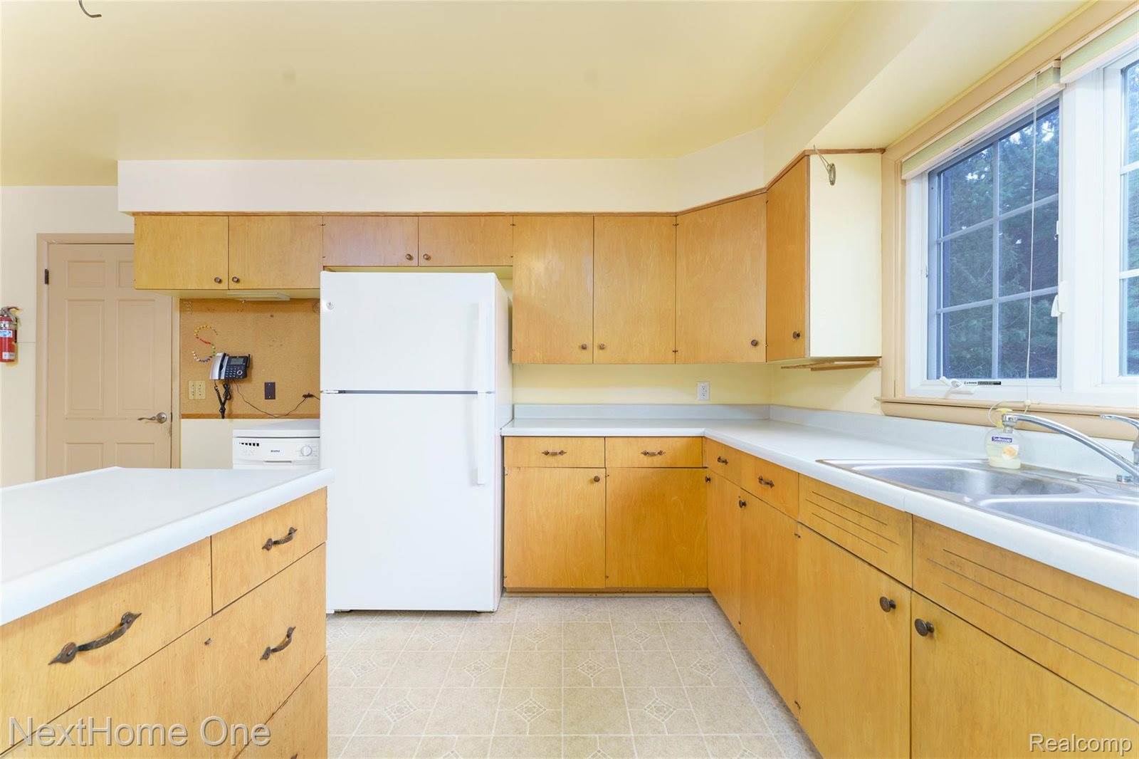 5765 Country Lane, AugustaCharterTownship_Washtenaw, MI 48197