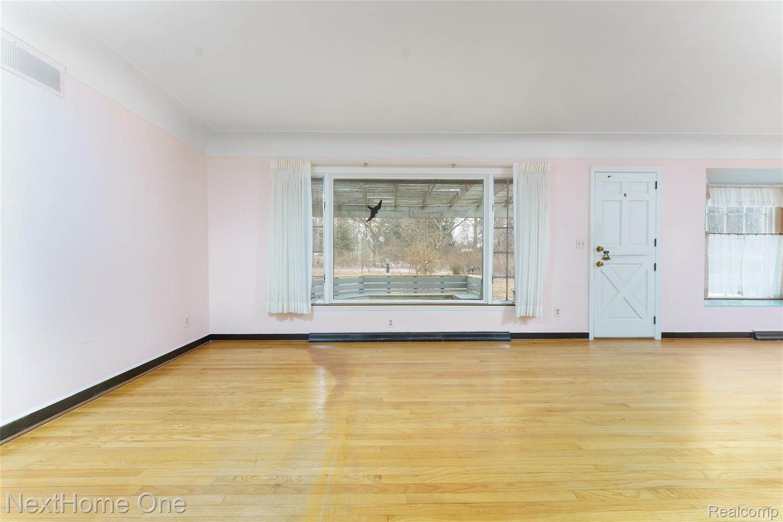 5765 Country Lane, AugustaCharterTownship_Washtenaw, MI 48197