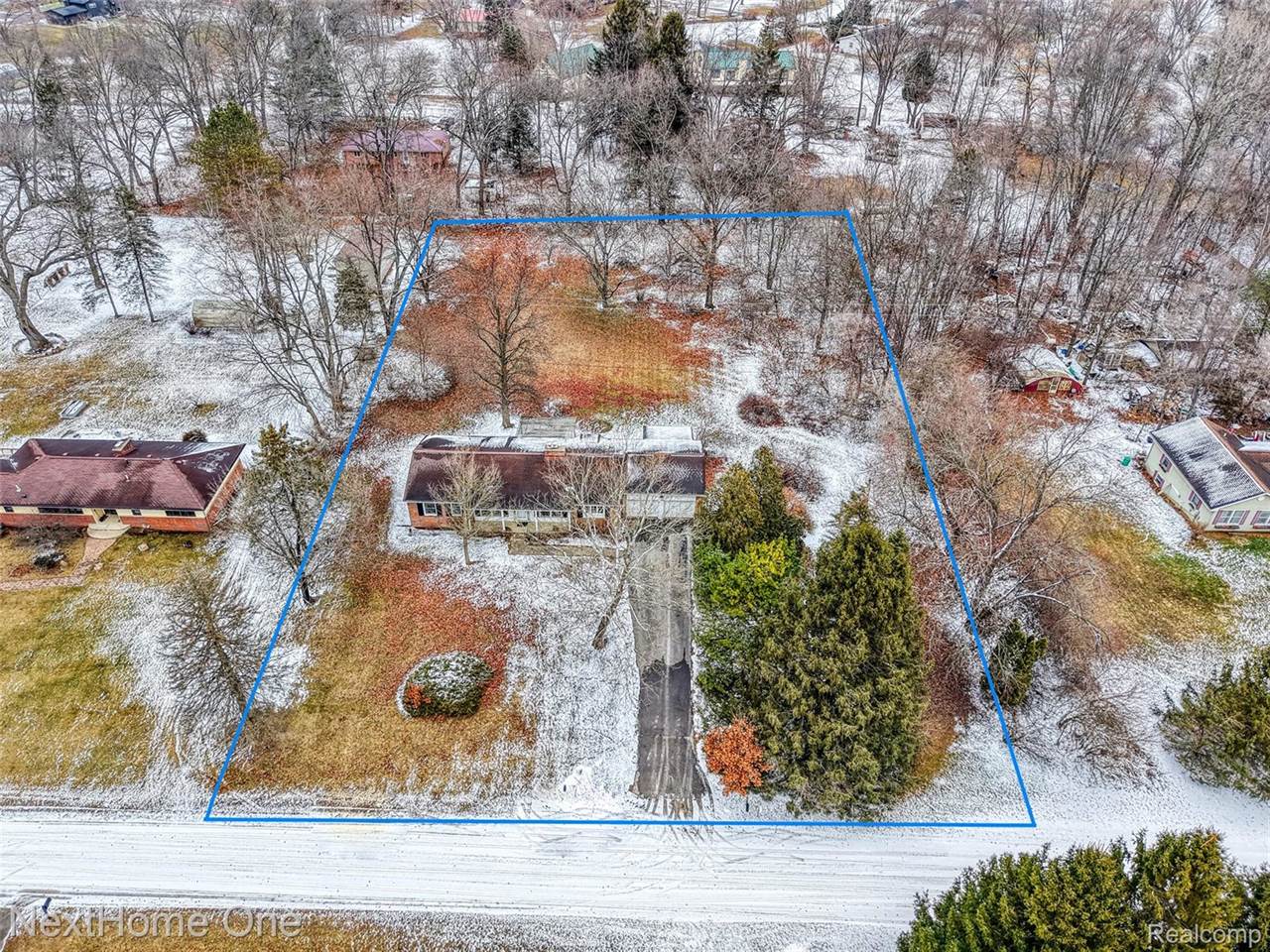 5765 Country Lane, AugustaCharterTownship_Washtenaw, MI 48197