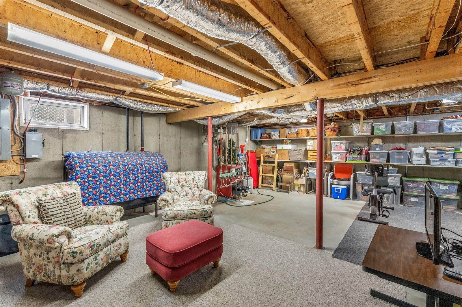 30 Bowdoin Drive, Brewer, ME 04412