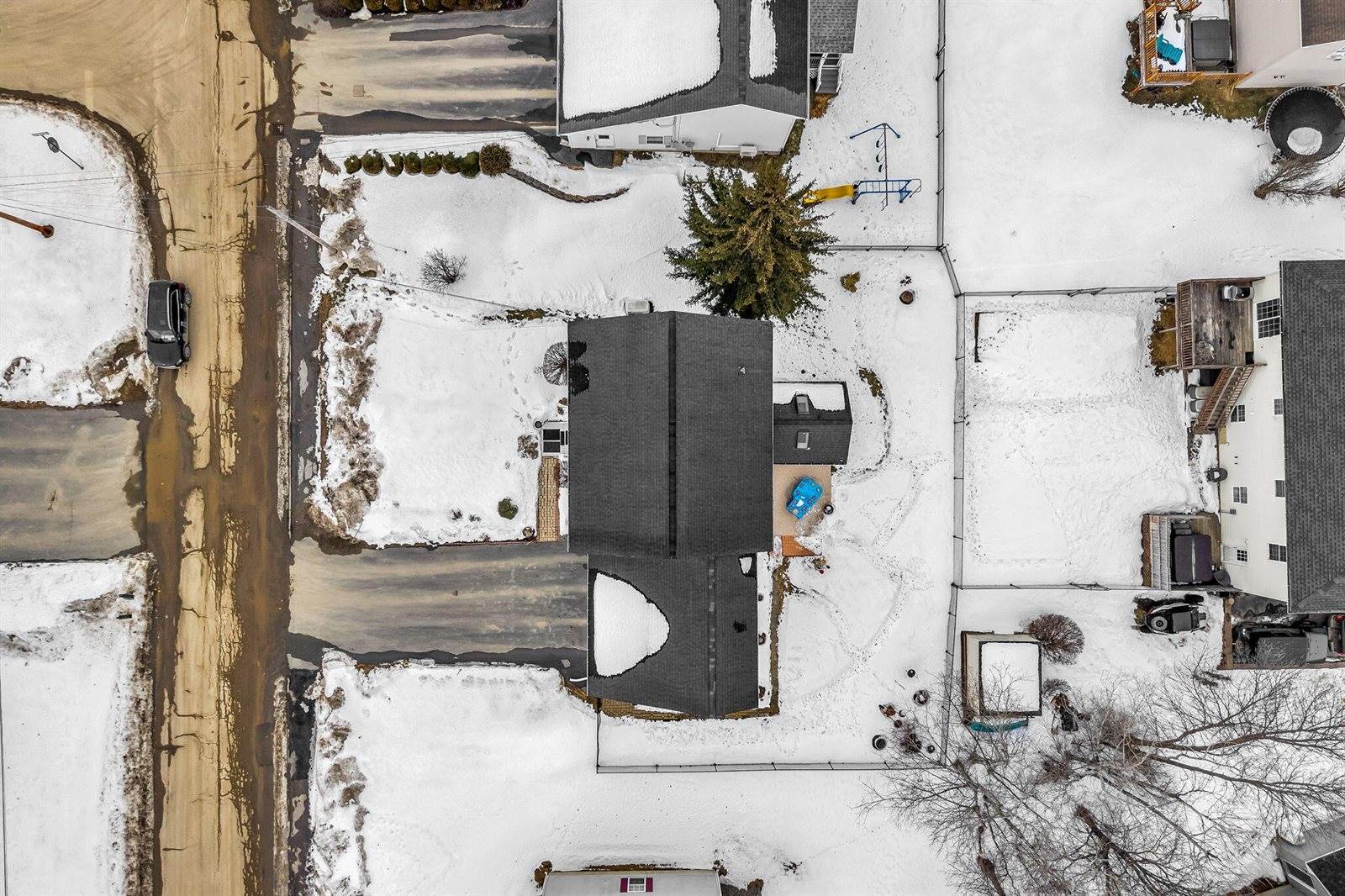 30 Bowdoin Drive, Brewer, ME 04412