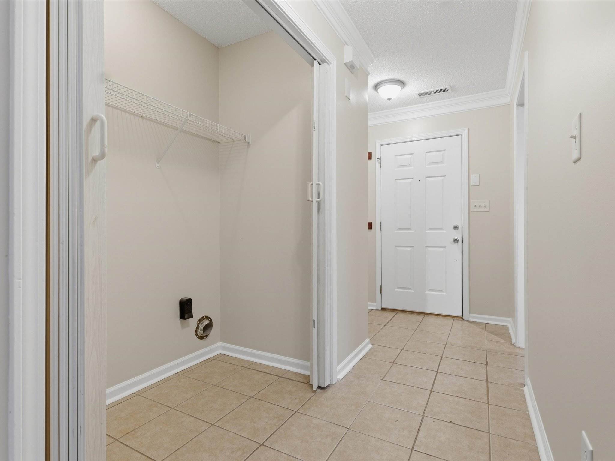 Amir Circle, Matthews, NC 28105