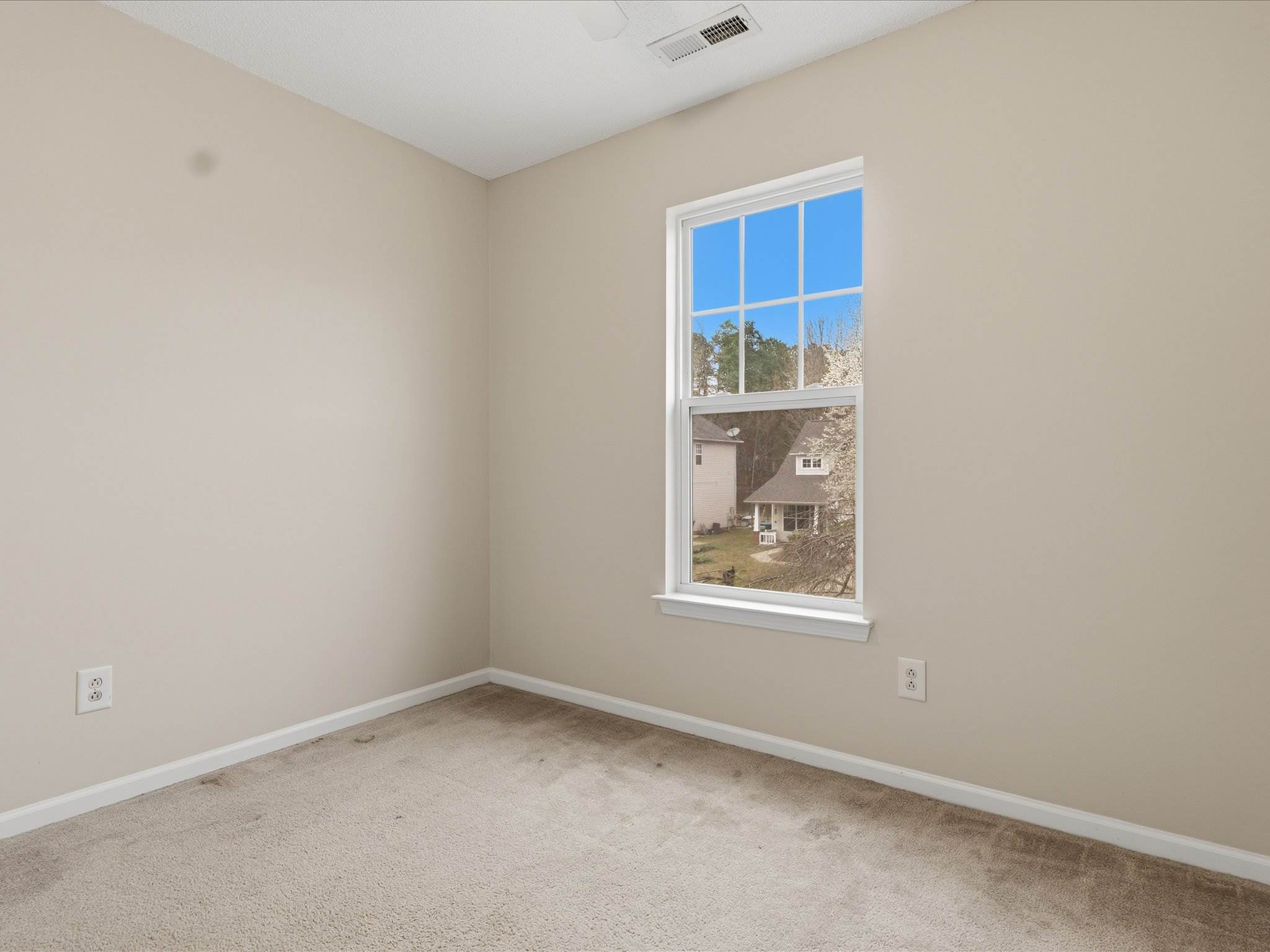 Amir Circle, Matthews, NC 28105