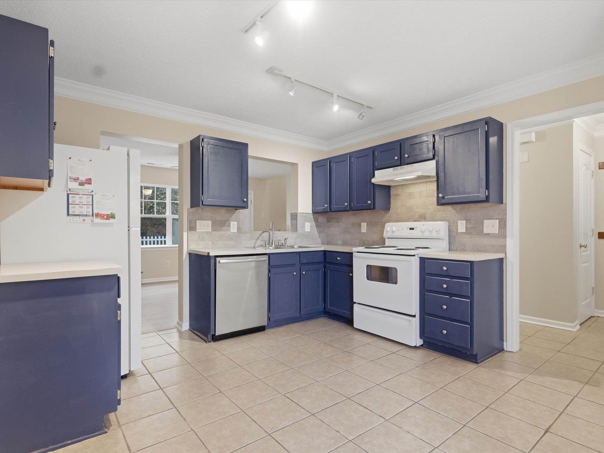 Amir Circle, Matthews, NC 28105