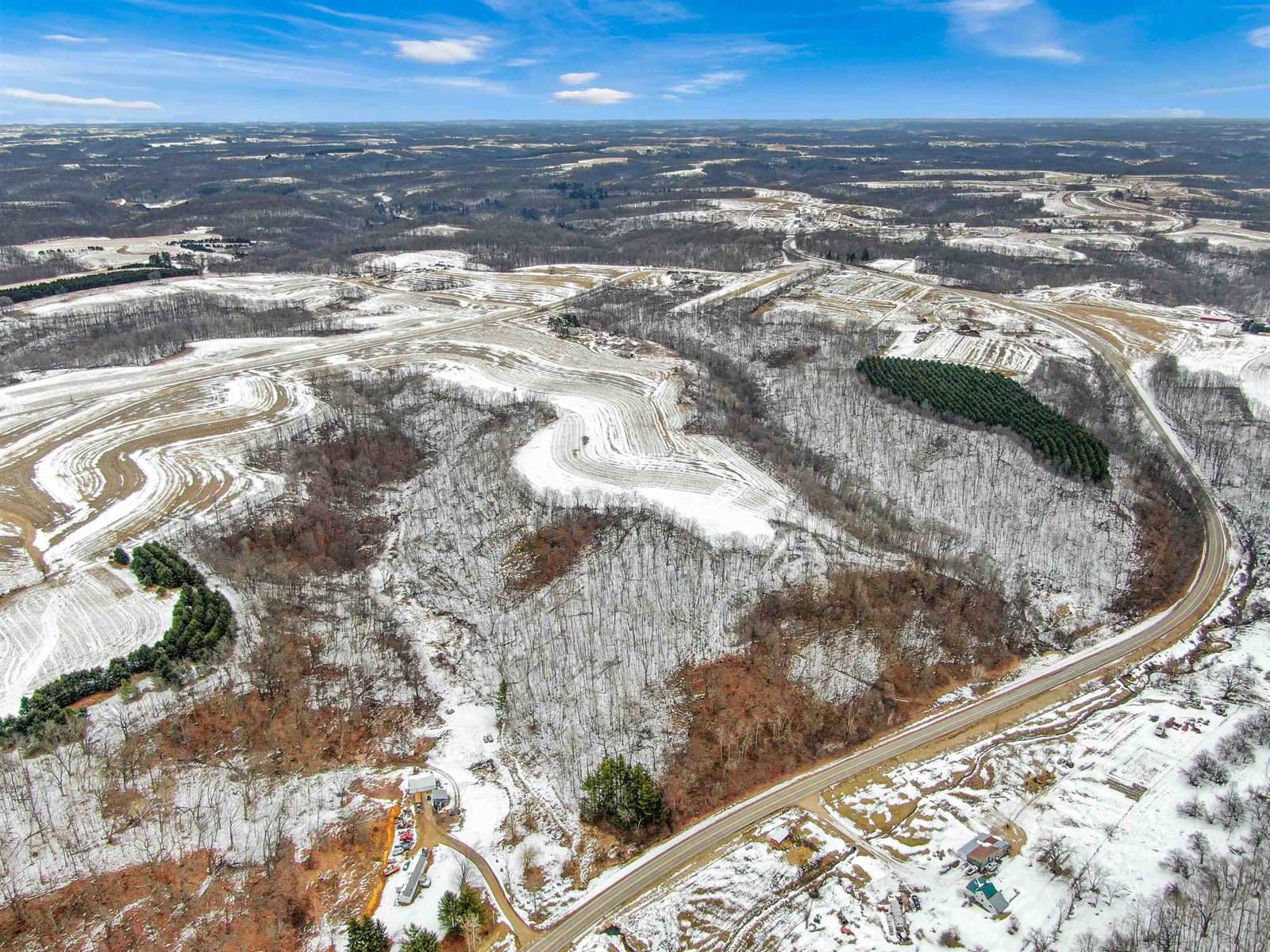 Hwy 82, Union, WI 54639