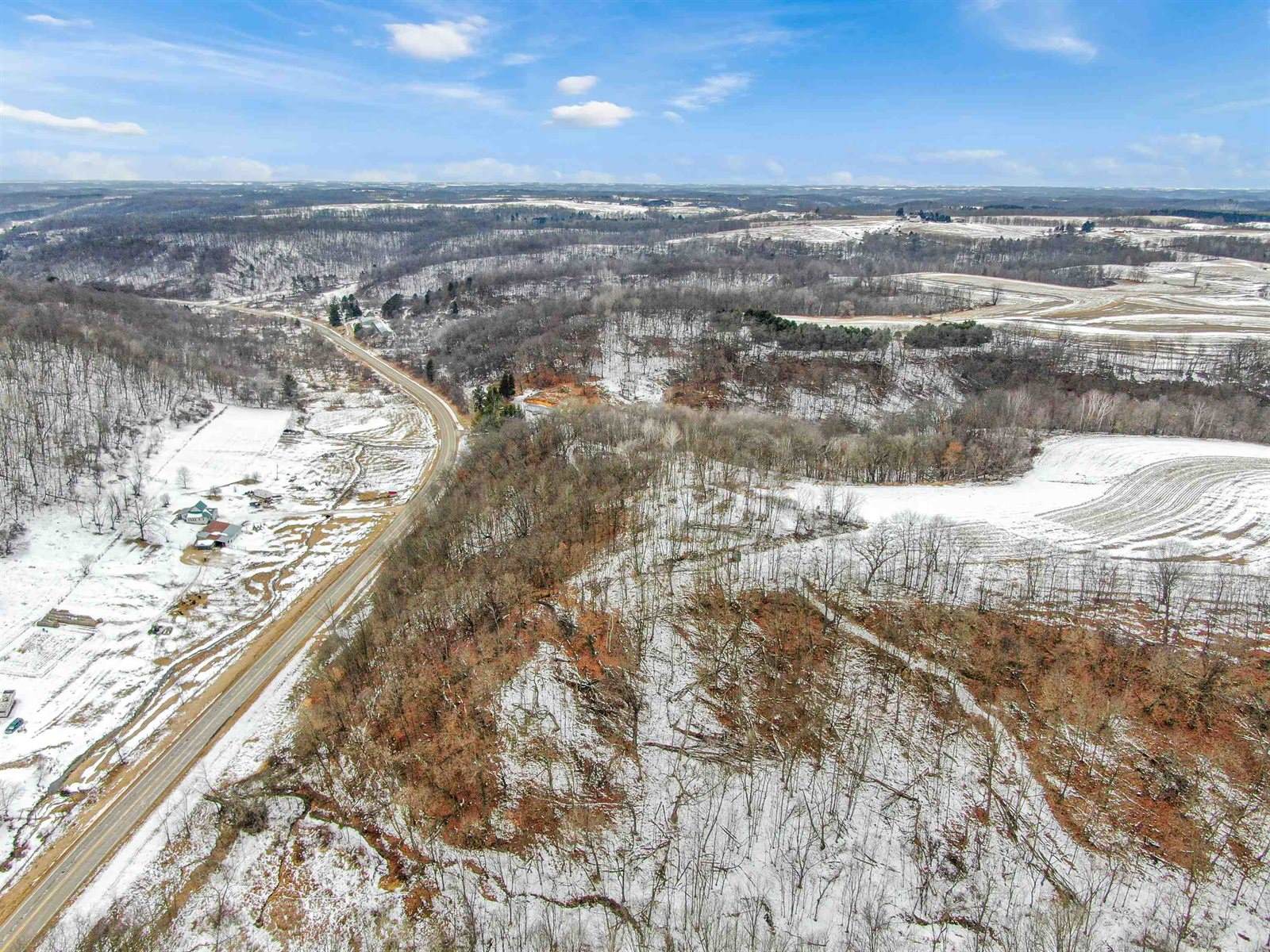 Hwy 82, Union, WI 54639