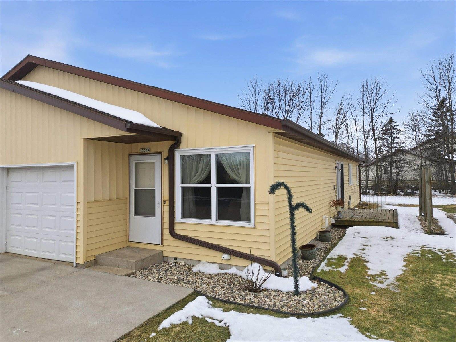 1304-1304a N HUME AVENUE, Marshfield, WI 54449