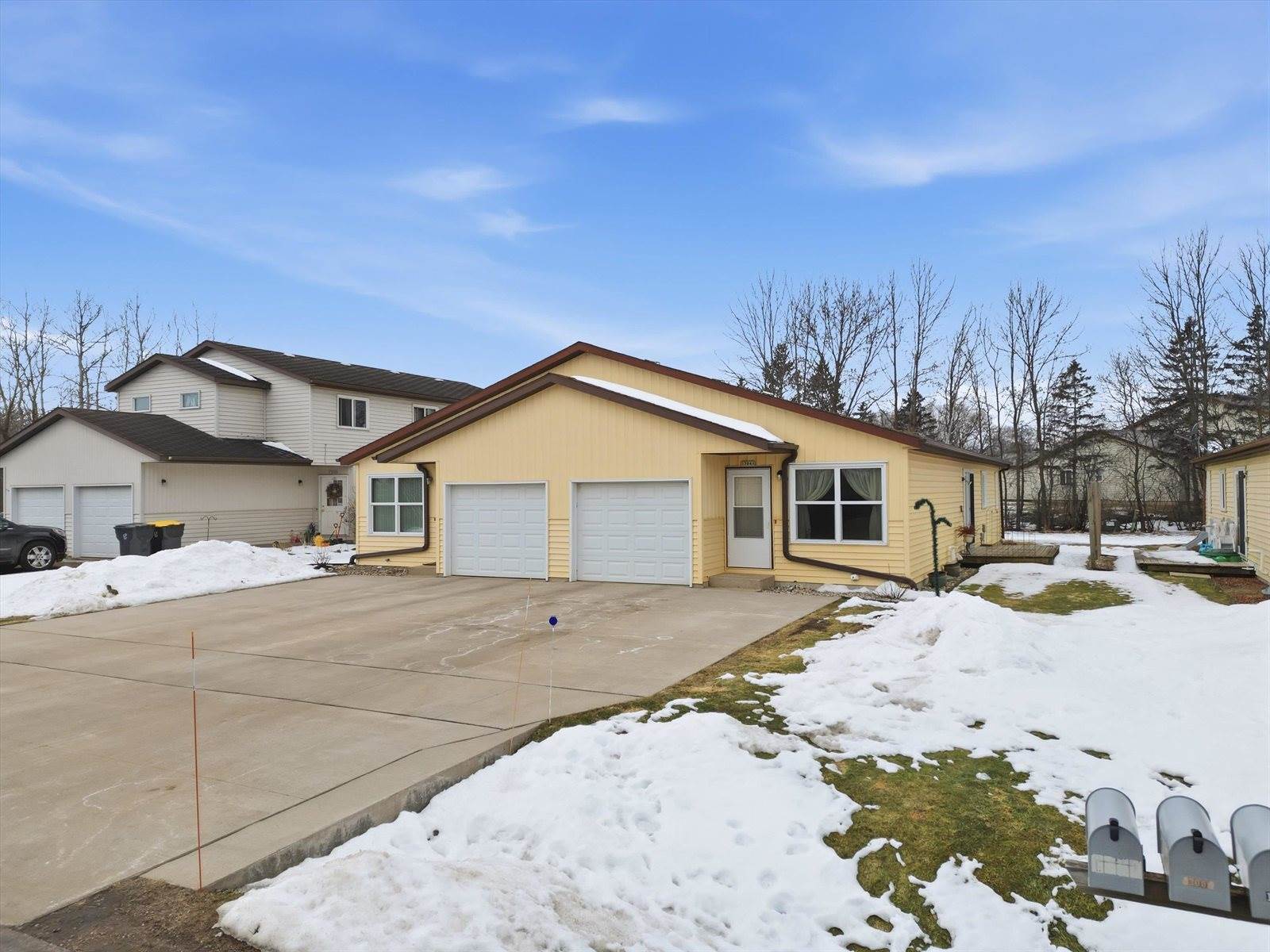 1304-1304a N HUME AVENUE, Marshfield, WI 54449