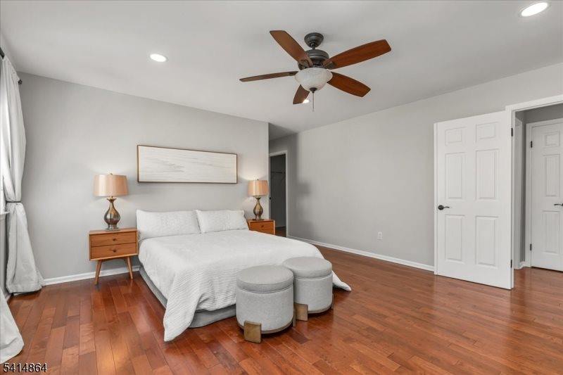 40 Primrose Ln, Long Hill Township, NJ 07933