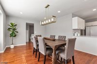 40 Primrose Ln, Long Hill Township, NJ 07933