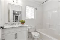 40 Primrose Ln, Long Hill Township, NJ 07933