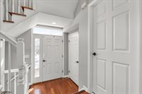 40 Primrose Ln, Long Hill Township, NJ 07933