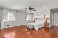 40 Primrose Ln, Long Hill Township, NJ 07933