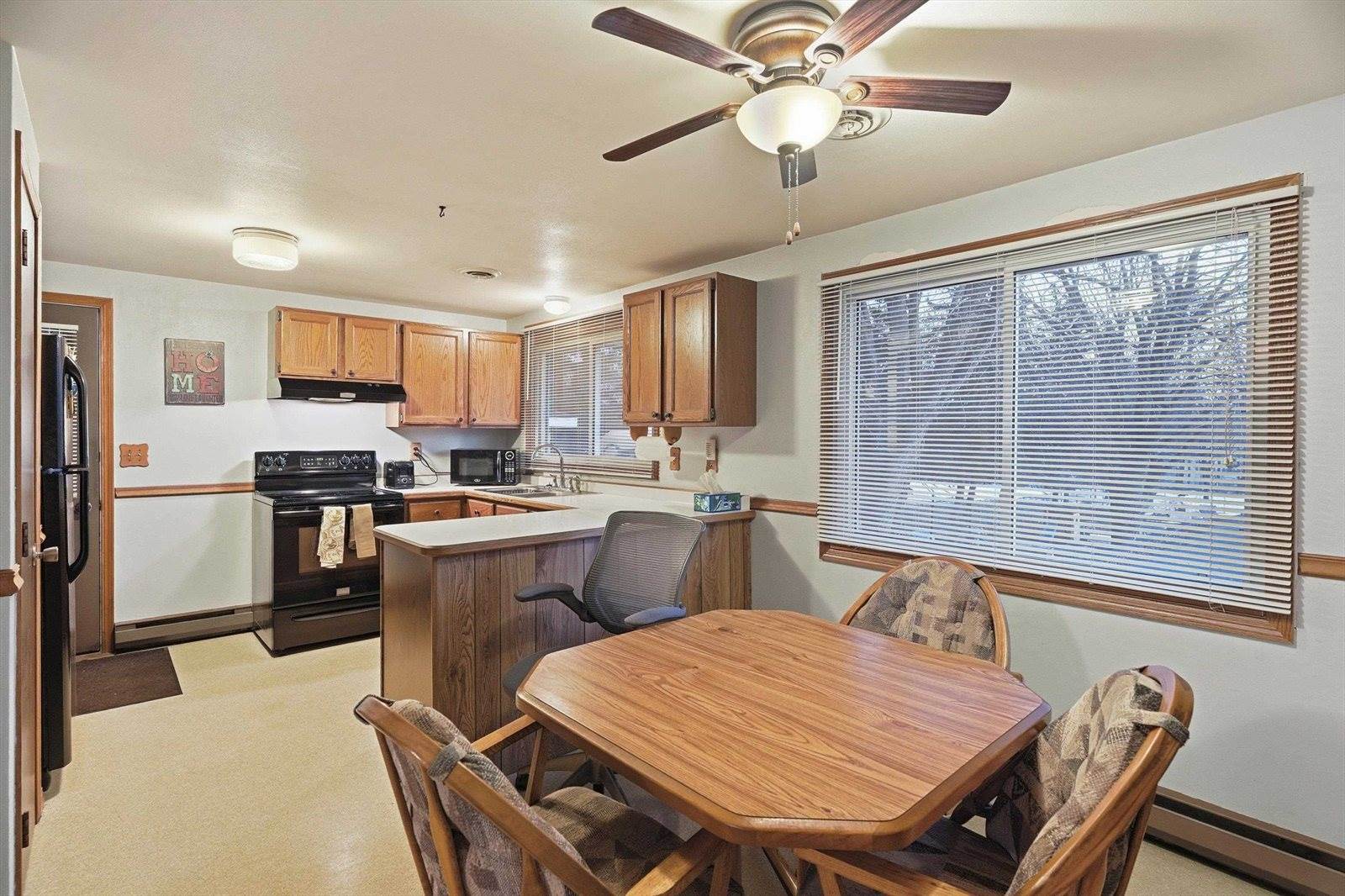 806-808 E Vilas Street, Marshfield, WI 54449