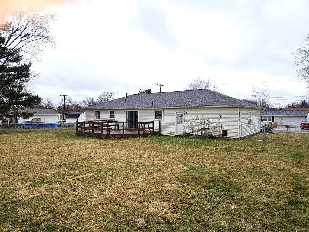 2353 Galaxie Dr, Mansfield, OH 44903